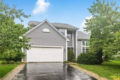 7774 Kingman Pl, Lewis Center, OH 43035