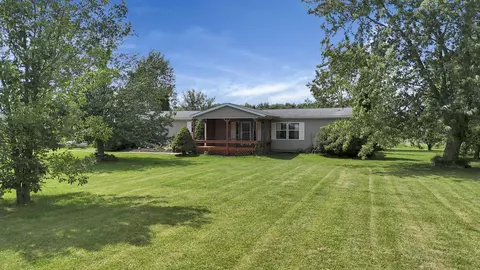 6471 Graham Rd, Mount Vernon, OH 43050
