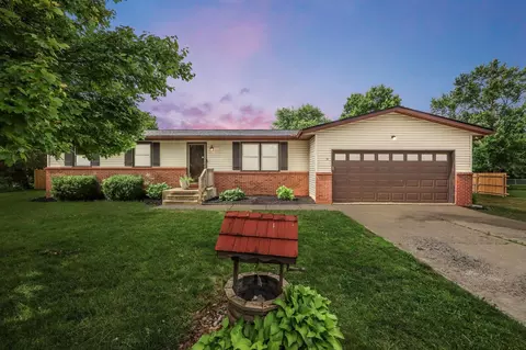 251 Florence Dr, Pickerington, OH 43147