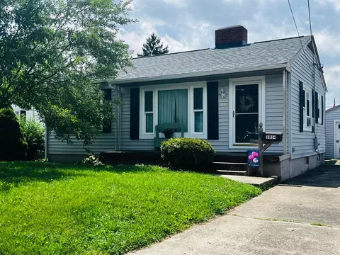 1034 Lindbergh Ave, Zanesville, OH 43701