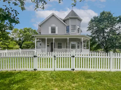 67 Habersac Ave, Pataskala, OH 43062