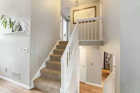 Entry Way - 2165 Millrow Loop, Dublin, OH 43016 photo 3 of 4
