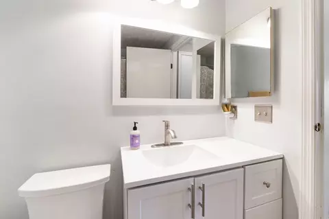 Bath - 2165 Millrow Loop, Dublin, OH 43016 photo 5 of 6