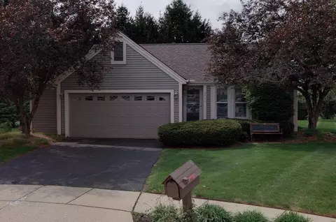 5748 Ulry Ct, Westerville, OH 43081