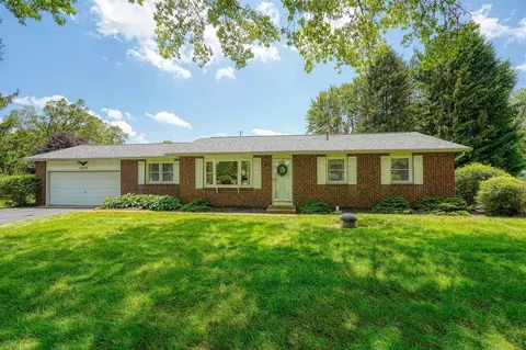 4979 Johnanne Dr, Groveport, OH 43125