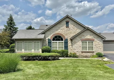 6608 Lakeview Cir, Canal Winchester, OH 43110