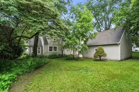 Exterior - 1806 Audubon Park Dr, Springfield, OH 45504 photo 7 of 11