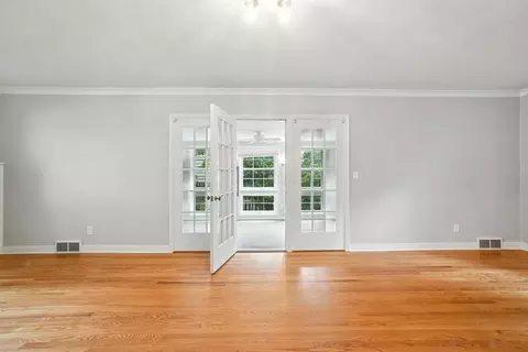 Living - 1806 Audubon Park Dr, Springfield, OH 45504 photo 7 of 12