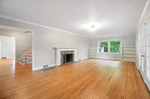 Living - 1806 Audubon Park Dr, Springfield, OH 45504 photo 2 of 12