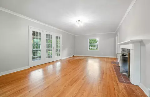 Living - 1806 Audubon Park Dr, Springfield, OH 45504 photo 5 of 12