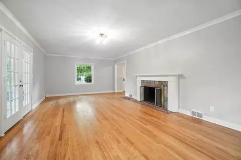 Living - 1806 Audubon Park Dr, Springfield, OH 45504 photo 6 of 12