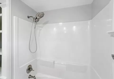Bath - 1806 Audubon Park Dr, Springfield, OH 45504 photo 7 of 7