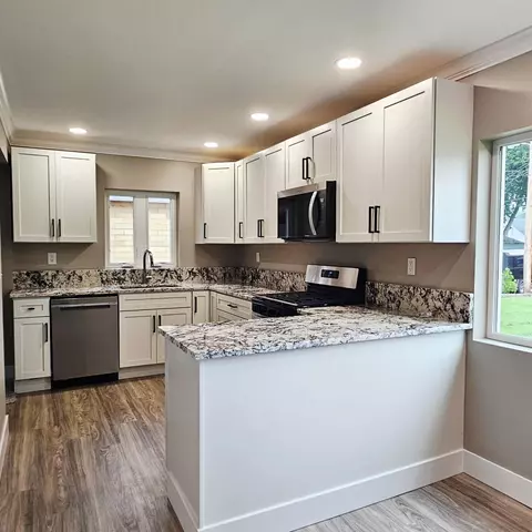 714 E 2nd St, Logan, OH 43138 photo 19
