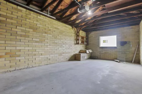 714 E 2nd St, Logan, OH 43138 photo 12