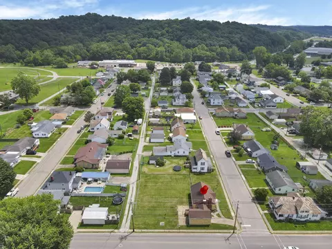 714 E 2nd St, Logan, OH 43138 photo 10