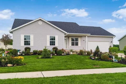 766 Oakdale Dr, Jamestown, OH 45335