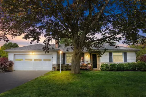 3287 Leighton Rd, Columbus, OH 43221