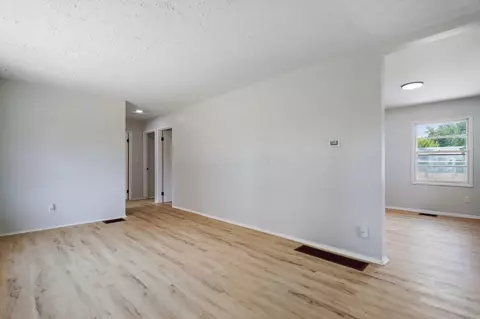 1358 Moler Rd, Columbus, OH 43207 photo 46