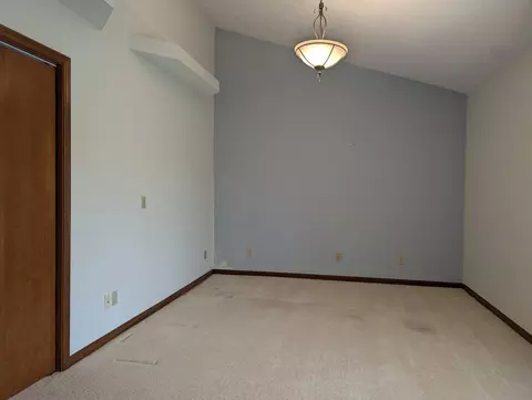 5678 Fox Ridge Dr, Springfield, OH 45503 photo 10