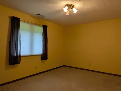 5678 Fox Ridge Dr, Springfield, OH 45503 photo 17
