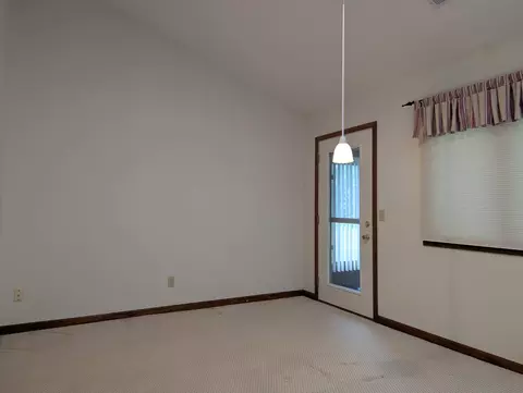 5678 Fox Ridge Dr, Springfield, OH 45503 photo 8
