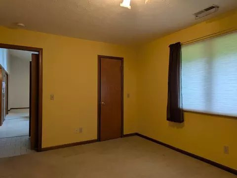 5678 Fox Ridge Dr, Springfield, OH 45503 photo 18