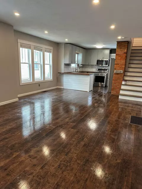 Living - 705 Maple Ave, Newark, OH 43055 photo 3 of 3