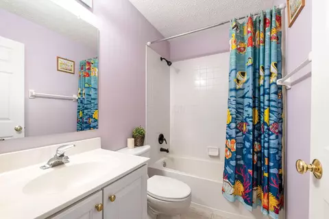 Bath - 7672 Tullymore Dr, Dublin, OH 43016 photo 7 of 9