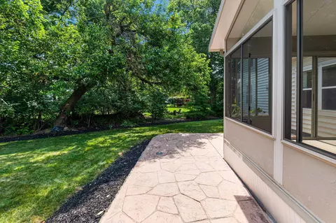 Exterior - 7672 Tullymore Dr, Dublin, OH 43016 photo 12 of 19