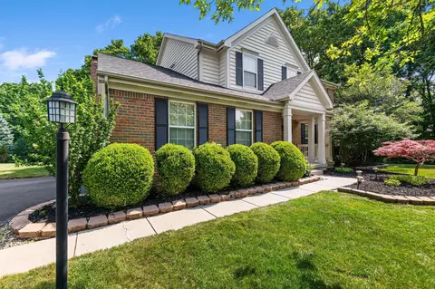 Exterior - 7672 Tullymore Dr, Dublin, OH 43016 photo 5 of 19