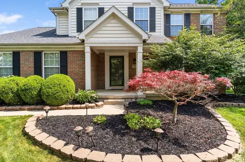 Exterior - 7672 Tullymore Dr, Dublin, OH 43016 photo 6 of 19