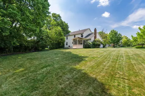 Exterior - 7672 Tullymore Dr, Dublin, OH 43016 photo 14 of 19