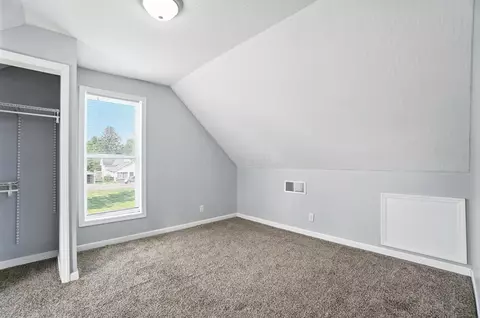 Bedroom - 8897 Spain St S, Irwin, OH 43029 photo 4 of 6
