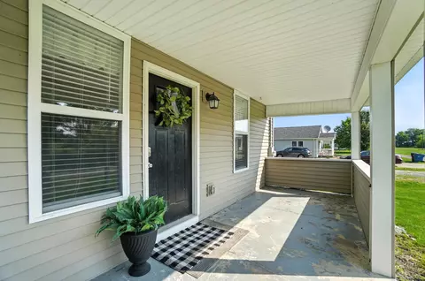 Exterior - 8897 Spain St S, Irwin, OH 43029 photo 9 of 22