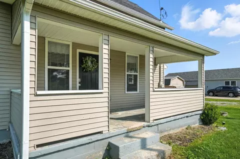 Exterior - 8897 Spain St S, Irwin, OH 43029 photo 8 of 22