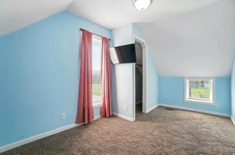 Bedroom - 8897 Spain St S, Irwin, OH 43029 photo 2 of 6