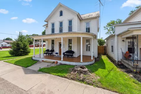 204 S Main St, Pleasantville, OH 43148