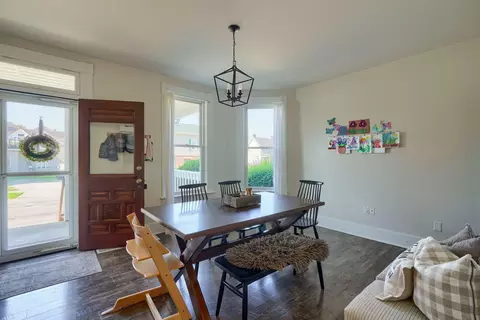Entry Way - 162 Watt St, Circleville, OH 43113 photo 6 of 7