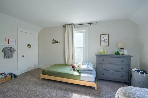 Bedroom - 162 Watt St, Circleville, OH 43113 photo 4 of 8