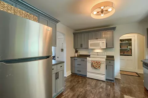 Kitchen - 162 Watt St, Circleville, OH 43113 photo 1 of 5