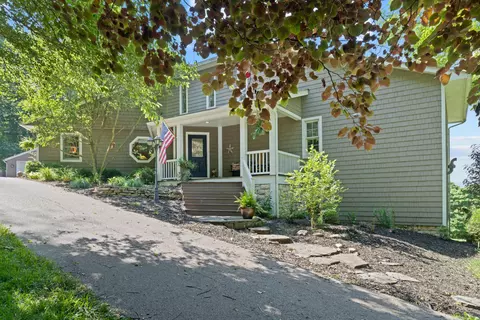 170 Joy Ln, Granville, OH 43023