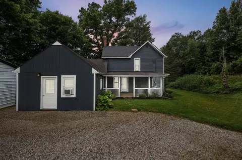 7214 Columbus Rd, Mount Vernon, OH 43050