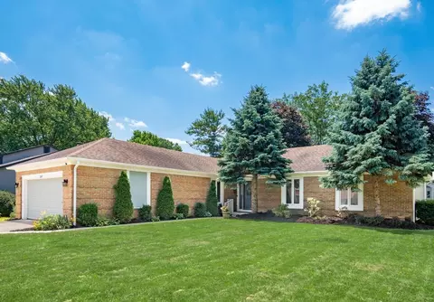 Exterior - 2247 Sonnington Dr, Dublin, OH 43016 photo 2 of 12