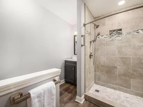 Bath - 2247 Sonnington Dr, Dublin, OH 43016 photo 1 of 3