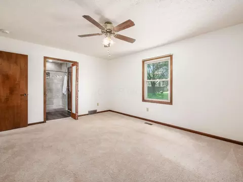 Bedroom - 2247 Sonnington Dr, Dublin, OH 43016 photo 6 of 10