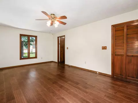 Living - 2247 Sonnington Dr, Dublin, OH 43016 photo 6 of 9