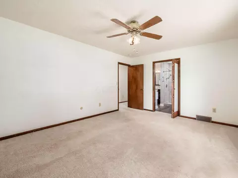 Bedroom - 2247 Sonnington Dr, Dublin, OH 43016 photo 7 of 10