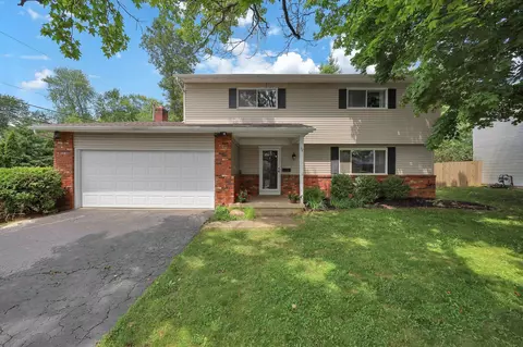 72 Rockwell Way, Worthington, OH 43085