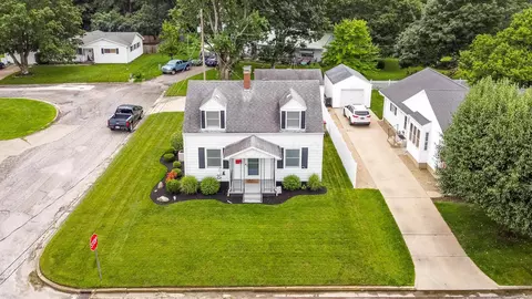 842 Pershing Dr, Circleville, OH 43113 photo 5