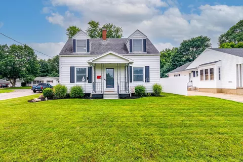 842 Pershing Dr, Circleville, OH 43113
